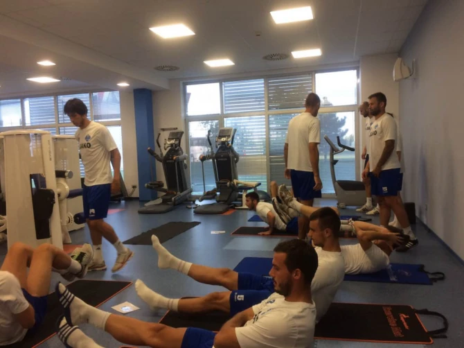 Radnik u sportskm cenrtu FSS-a