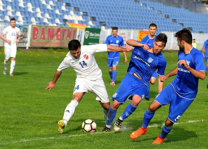 Uzbudjenja na stadionu kod Spomen parka - duel Barjaktarevića sa odbranom Lučanaca FOTO: G. Šljivić