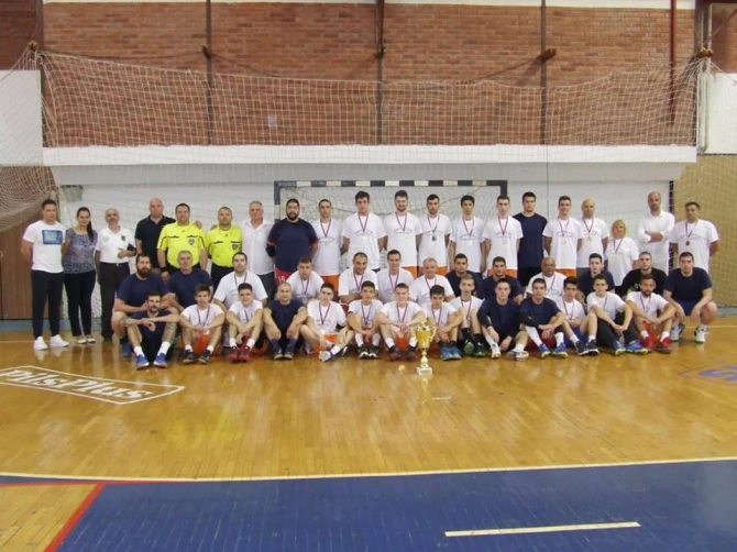 Foto: Reprezentacija Druge lige "Istok" i ekipa RK Zaječara na revijalnoj utakmici