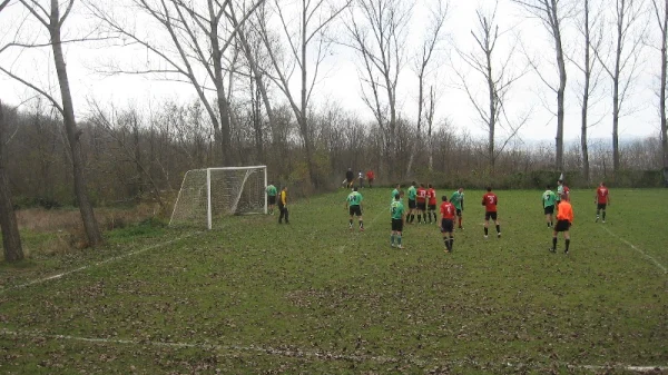 Kamenorezac 76 zadržao vodeću poziciju, Opštinska liga Trstenik
