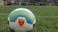 Kanonada Bokelja, Mladost slavila u derbiju, Druga 2.CFL