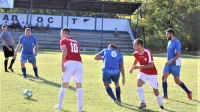 "Petarda" na premijeri