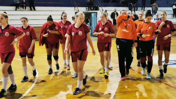 Kragujevčanke protutnjale Beogradom, Super B