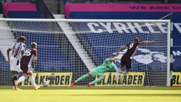 Lester ubjedljiv protiv Slavenovog Vest Broma, Engleska: Premier League