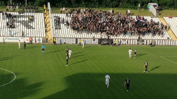 Partizan pobedom na Banovom brdu obezbedio kvalifikacije za Ligu šampiona, Mozzart Bet Super liga Srbije - Play Off